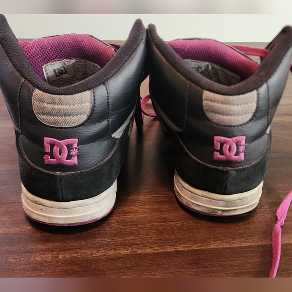 DC women's rebound high - Picture 4 of 8